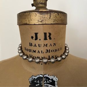 Retro Metal Ball Choker